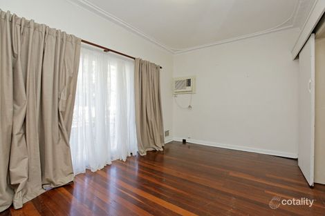 Property photo of 15 Range View Way Thornlie WA 6108