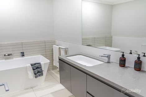Property photo of Aspect Crescent Glenmore Park NSW 2745