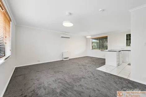 Property photo of 32 Alanbar Street Karabar NSW 2620