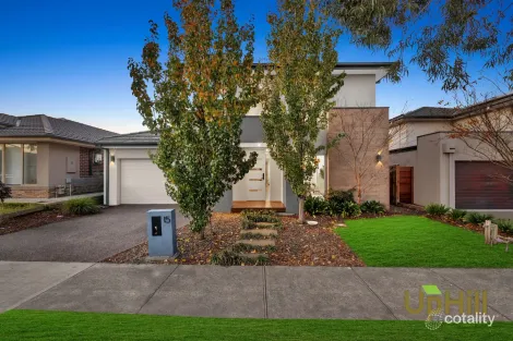 15 Kernot Pde, Clyde, VIC 3978