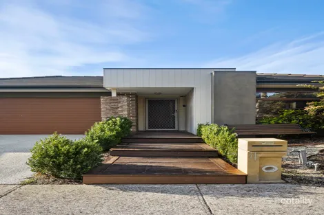 Property photo of 4 Sullivan Link Doreen VIC 3754