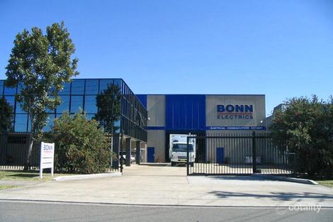 3 Greenhills Ave, Moorebank, NSW 2170