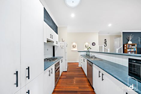Property photo of 19 Cedar Terrace Woonona NSW 2517