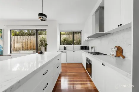 Property photo of 28A Dunoon Street Doncaster VIC 3108