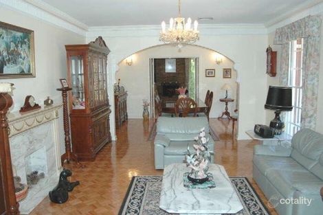 Property photo of 26 Feversham Avenue Park Orchards VIC 3114