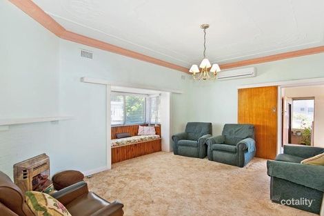 Property photo of 10 Sunshine Street Manly Vale NSW 2093