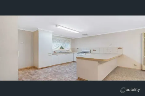Property photo of 16 Pittaway Street Kangaroo Flat VIC 3555