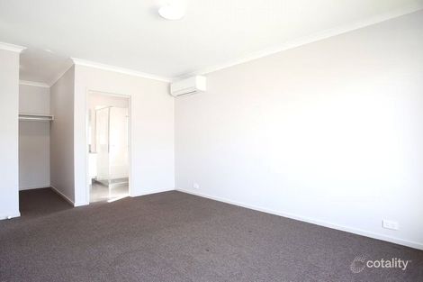 Property photo of 20 Cloverbank Drive Cranbourne East VIC 3977