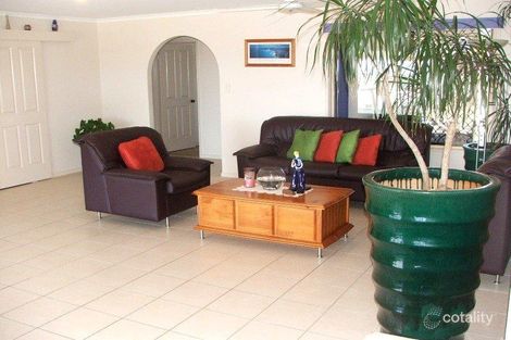 Property photo of 37-39 Hennessy Drive Dundowran Beach QLD 4655