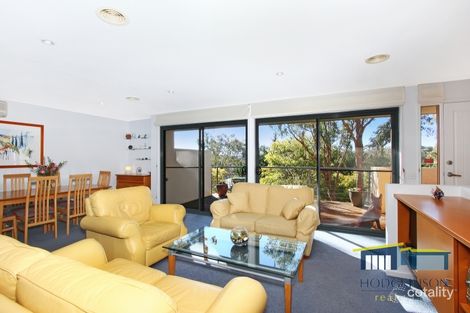 Property photo of 13 Taylor Place Greenleigh NSW 2620