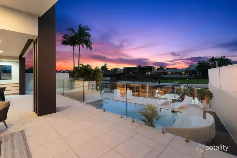 Property photo of 10 Clontarf Avenue Bundall QLD 4217