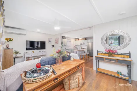 Property photo of 42A Thomas Street Clontarf QLD 4019