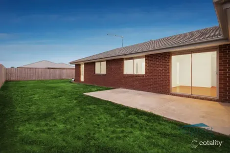 Property photo of 12 Ruby Avenue Koo Wee Rup VIC 3981