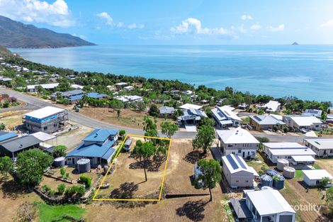 Property photo of 34 Blackcurrant Drive Hideaway Bay QLD 4800