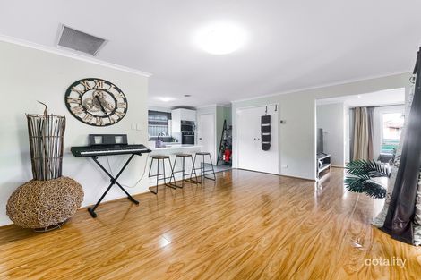 Property photo of 22 Heywood Crescent Cranbourne North VIC 3977