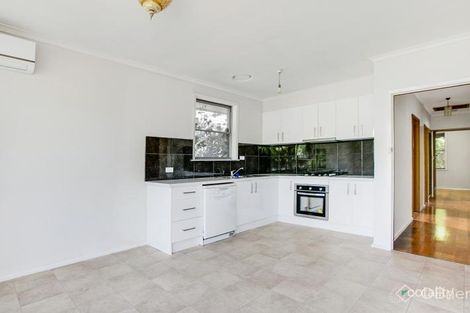 Property photo of 29 Laurina Crescent Frankston North VIC 3200