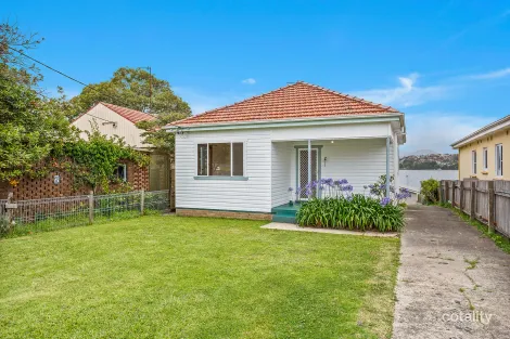 Property photo of 98 Lakeview Parade Primbee NSW 2502