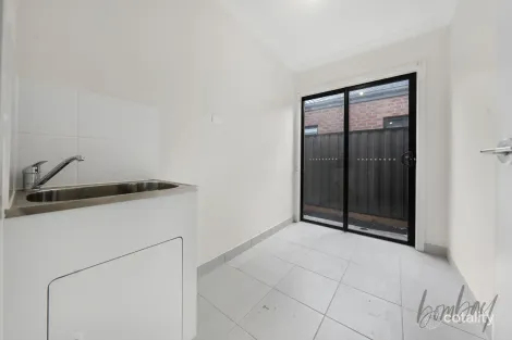 Property photo of 23 Viola Street Donnybrook VIC 3064