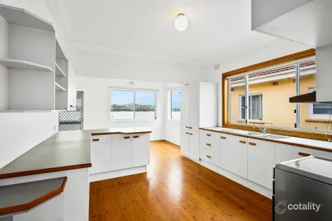 Property photo of 98 Lakeview Parade Primbee NSW 2502
