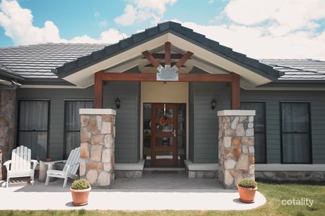 Property photo of 10 Bellfield Place Kensington Grove QLD 4341