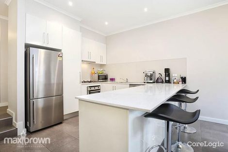 Property photo of 2/12 Lena Grove Ringwood VIC 3134