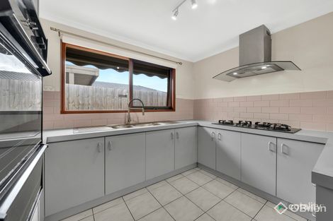 Property photo of 16 Elandra Way Cranbourne West VIC 3977