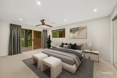 Property photo of 4 Riverdowns Crescent Helensvale QLD 4212