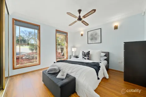 Property photo of 6 Yarraman Close Quakers Hill NSW 2763