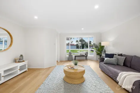 Property photo of 12 Cedarwood Road Hamlyn Terrace NSW 2259