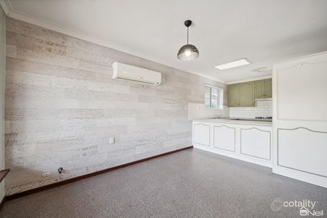 Property photo of 6 Willowmead Way Kelmscott WA 6111