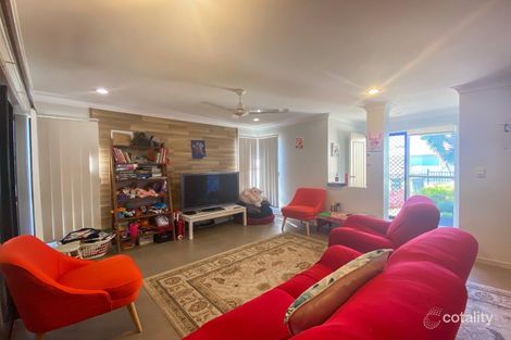 Property photo of 18 Wave Court Toogoom QLD 4655