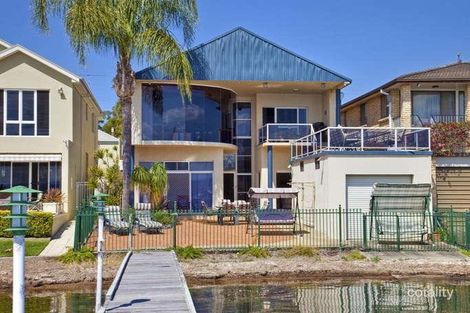 59 Dilkera Ave, Valentine, NSW 2280