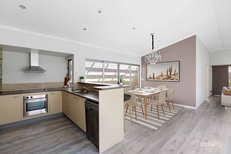 Property photo of 5 Santorini Court Parrearra QLD 4575