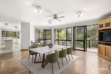 Property photo of 6 Sunninghill Circuit Mount Ousley NSW 2519