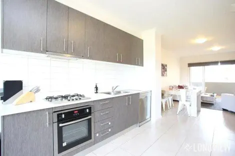 Property photo of 4 Annecy Lane Pakenham VIC 3810