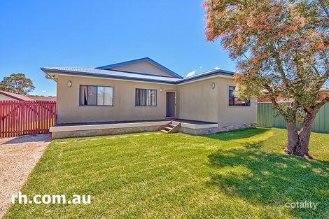 62 Dunban Rd, Woy Woy, NSW 2256