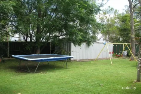 Property photo of 11 Beardmore Crescent Dysart QLD 4745