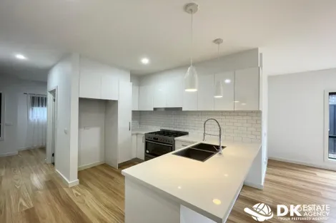 Property photo of 2/4 Greenham Street Maidstone VIC 3012