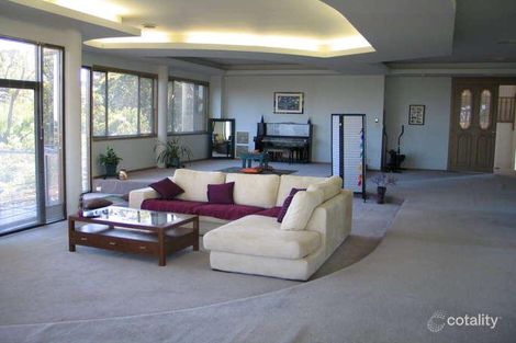 Property photo of 8 Volitans Avenue Mount Eliza VIC 3930