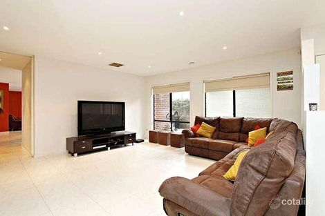 Property photo of 8 Lauder Court Gowanbrae VIC 3043