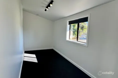 Property photo of 30 Service Road North Moe VIC 3825