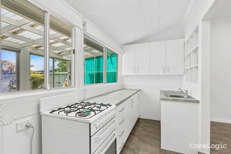 Property photo of 34 Boronia Avenue Windang NSW 2528