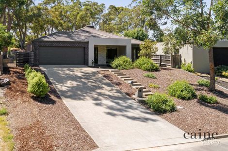 28 Zoe Dr, Mount Helen, VIC 3350