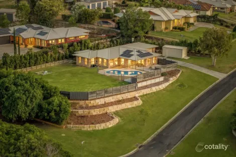 Property photo of 1 Deakin Court Southside QLD 4570