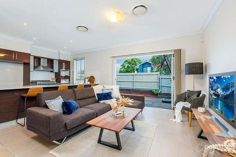 Property photo of 2 Hartfield Street Stanhope Gardens NSW 2768