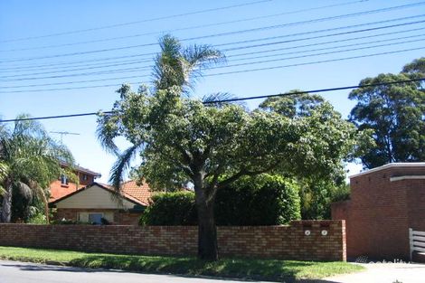 3 Penshurst Rd, Roselands, NSW 2196