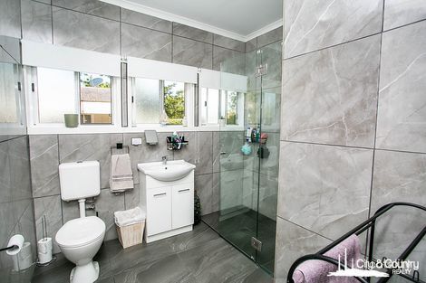 Property photo of 3 Opal Street Happy Valley QLD 4825