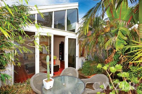 Property photo of 24 Bridge Street Port Melbourne VIC 3207