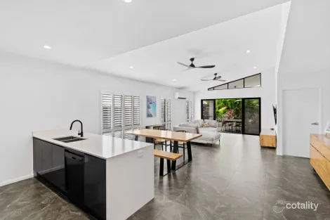 Property photo of 24 Mungana Circuit Smithfield QLD 4878