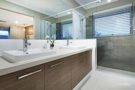 Property photo of 12 Golf Links Drive Carramar WA 6031